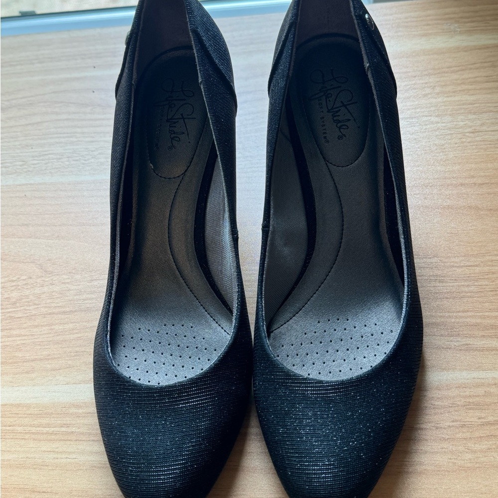 Dress pumps, sparkly & comfy